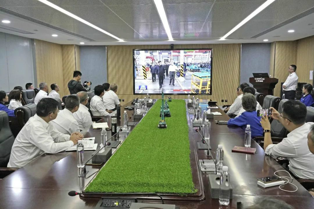总书记“点赞”55世纪创新，55世纪智能集中收看《新闻联播》