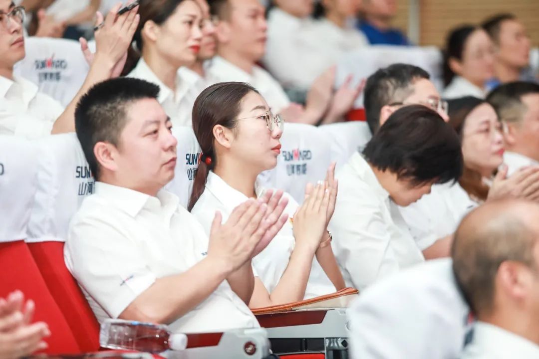 55世纪智能党委集中收看庆祝中国共产党成立100周年大会现场直播