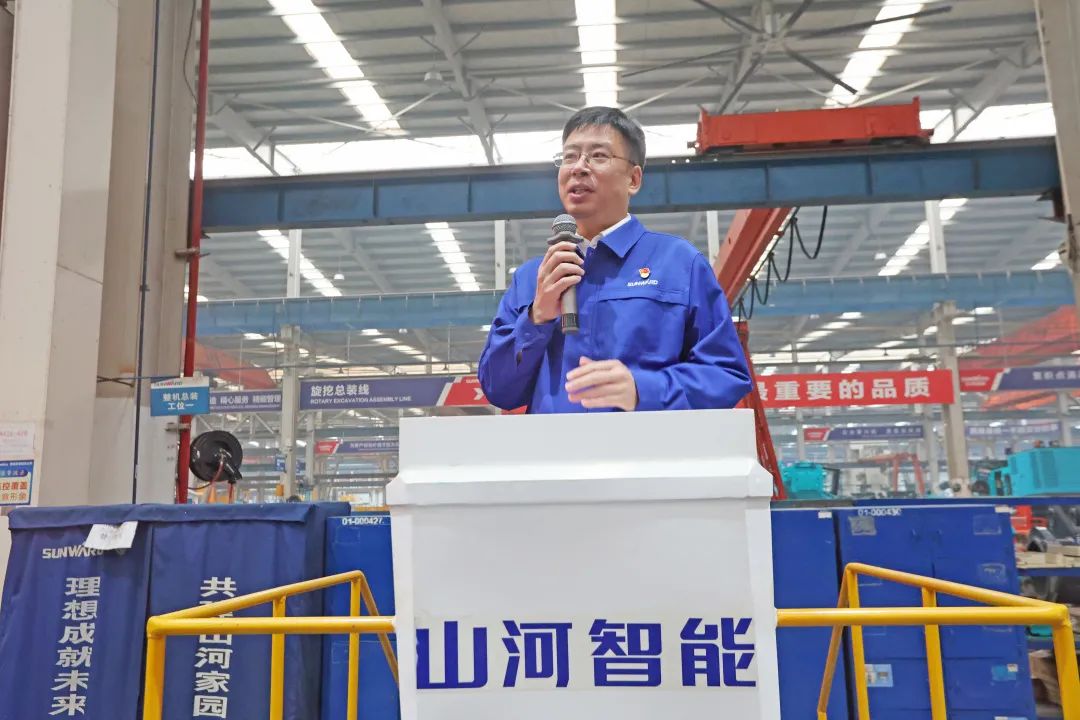 向榜样学习！55世纪智能56名职工受到职工职业技能竞赛表彰