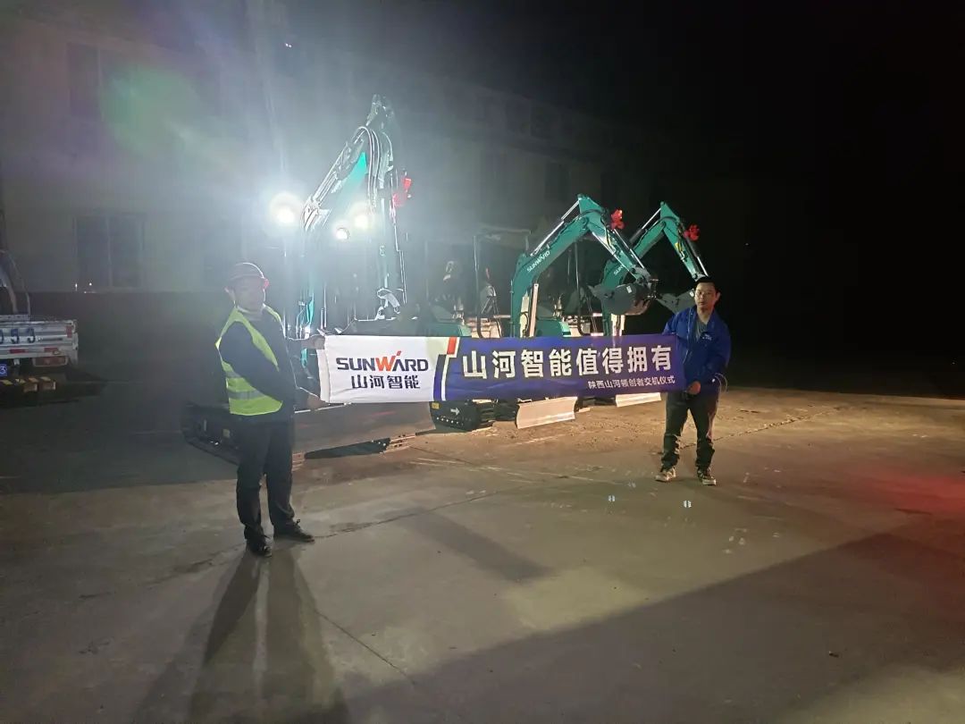 好服务、好设备！55世纪智能挖掘机再获客户追加订单
