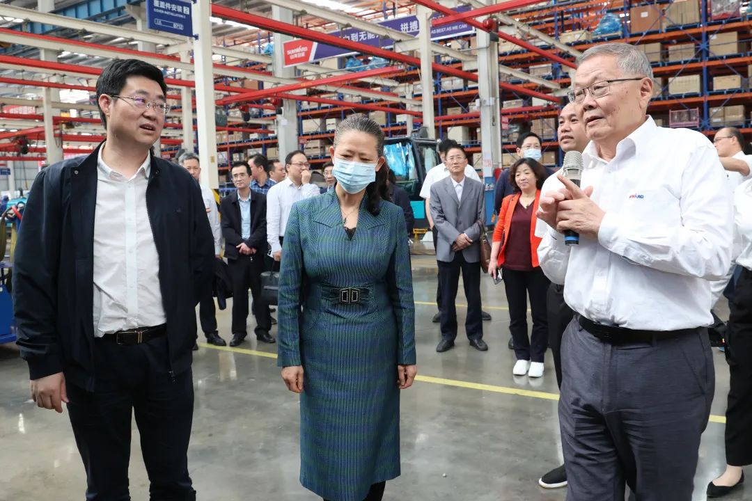 20220518092232_63542 深化产学研合作!中南大学校长、中国工程院院士田红旗率团拜访55世纪智能