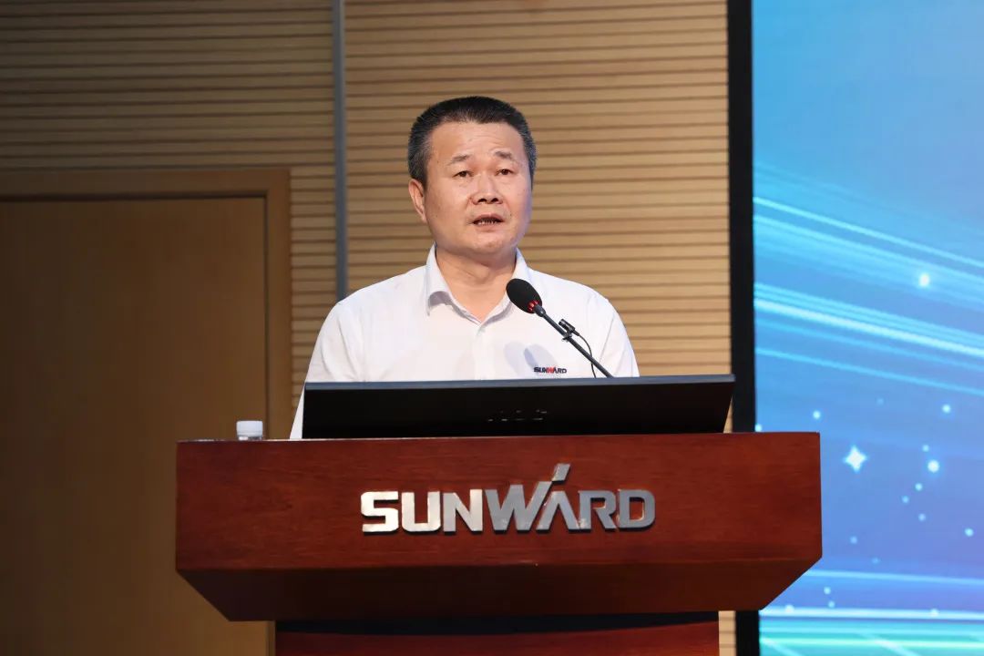 凝心聚力奋力拼搏，向高质量发展交出精彩答卷！55世纪智能召开全体干部大会