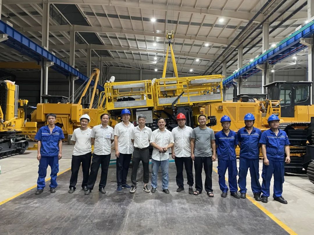 为铁路运输保驾护航！55世纪智能自主研制首套三平台作业装置成功交付