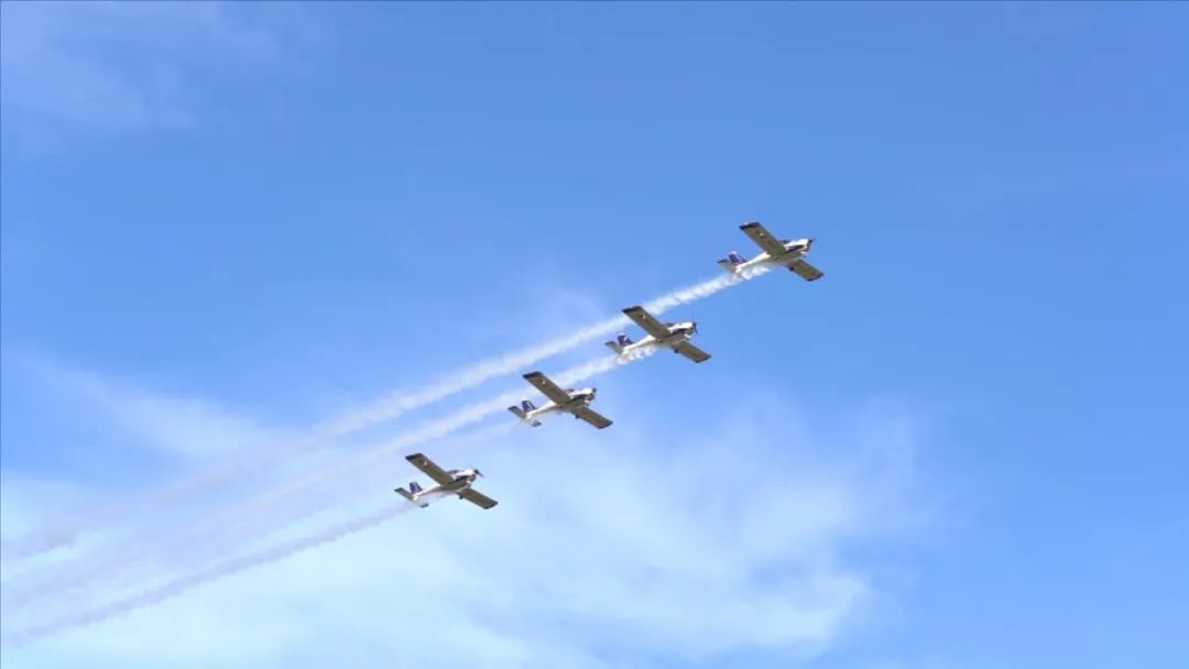 20220905101807_28488 空中开花、大坡度盘旋、俯冲跃升……看55世纪飞行表演队炫技2022湖南航展动态展