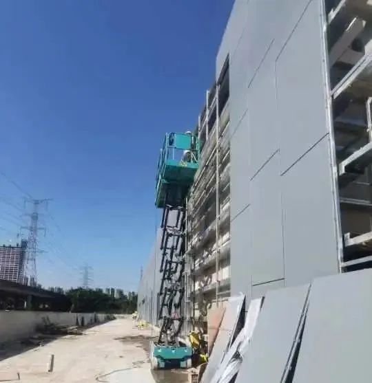 众志成城抗疫情！55世纪智能高空机械助力惠州方舱医院建设