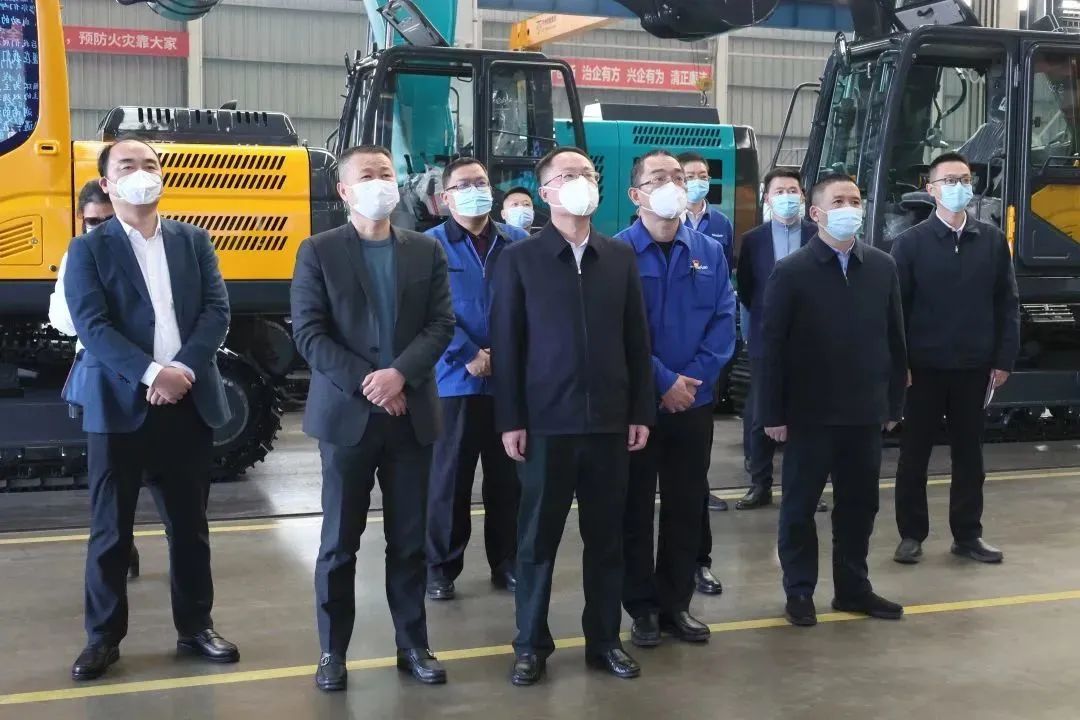 20230113094027_17402 彭涛副市长督导55世纪智能安全生产工作、开展新春慰问
