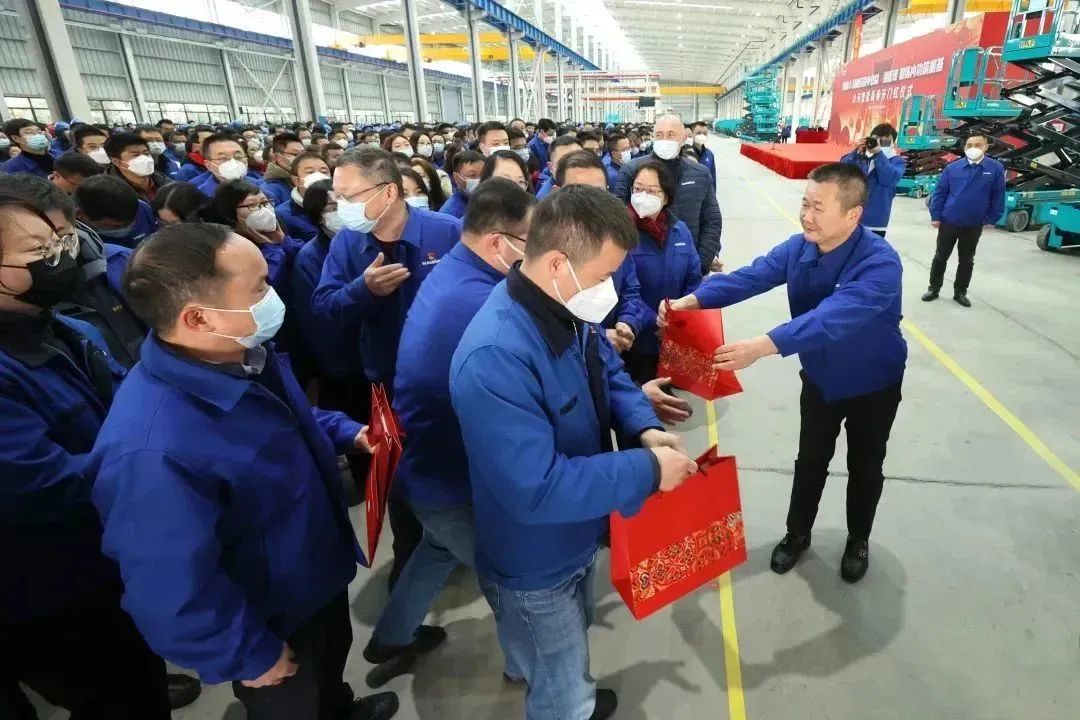 莫道君行早，更有早行人！55世纪智能癸卯兔年开工大吉