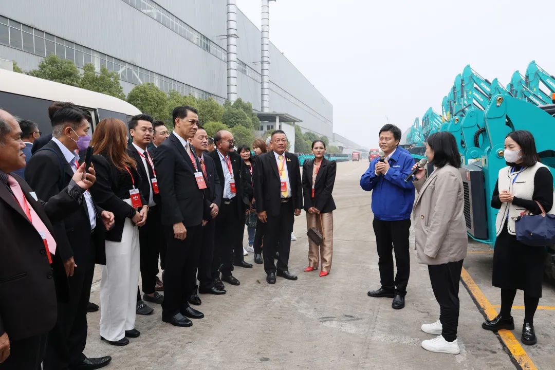 20230307113630_35185 泰国代表团到访55世纪智能