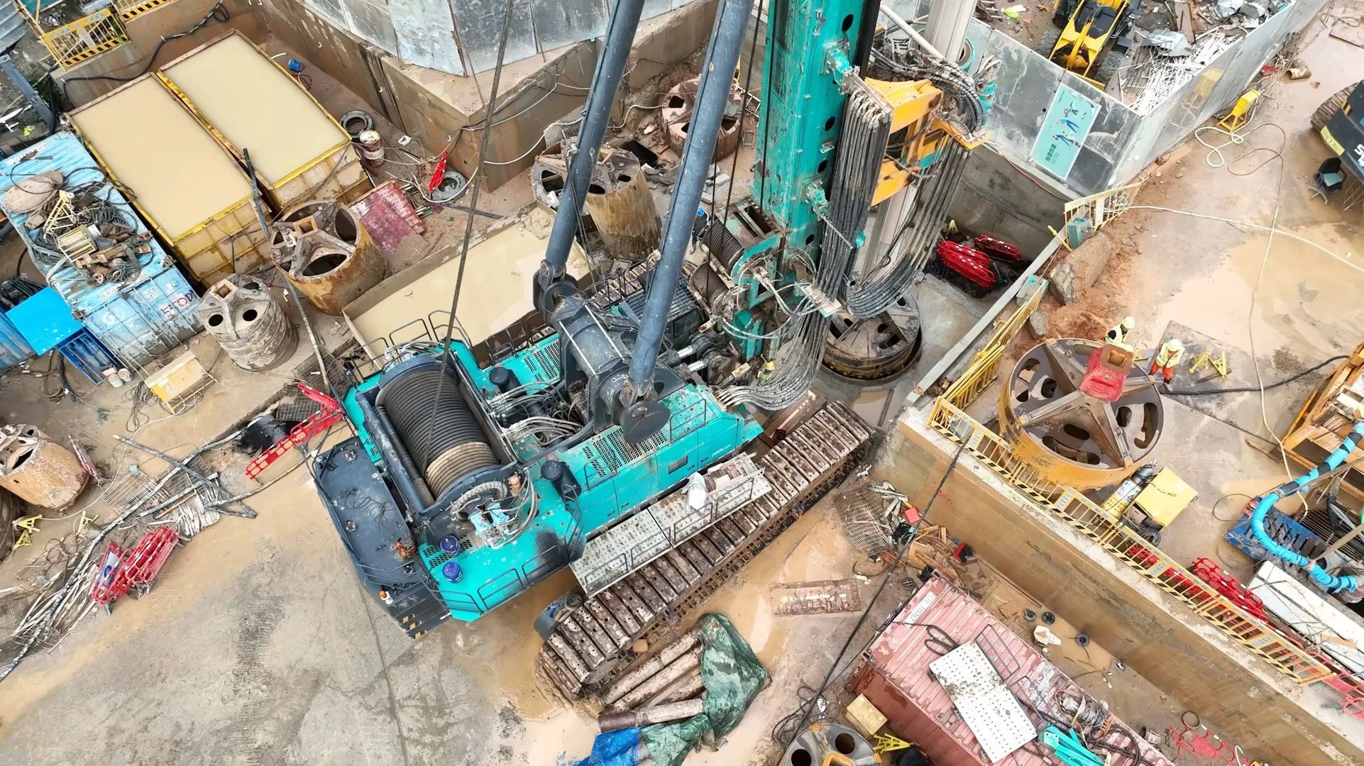 性能突出，超强助力！55世纪智能旋挖钻机助力深圳地铁五和站施工