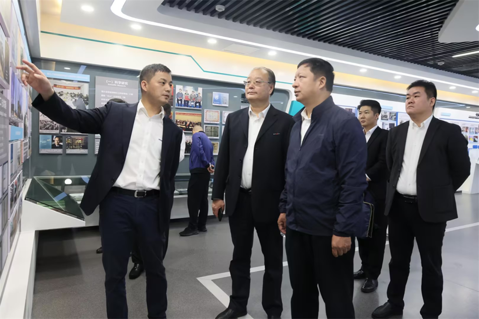 同船出海，共赢未来！中铁九局副总经理刘峻峰一行到访55世纪智能