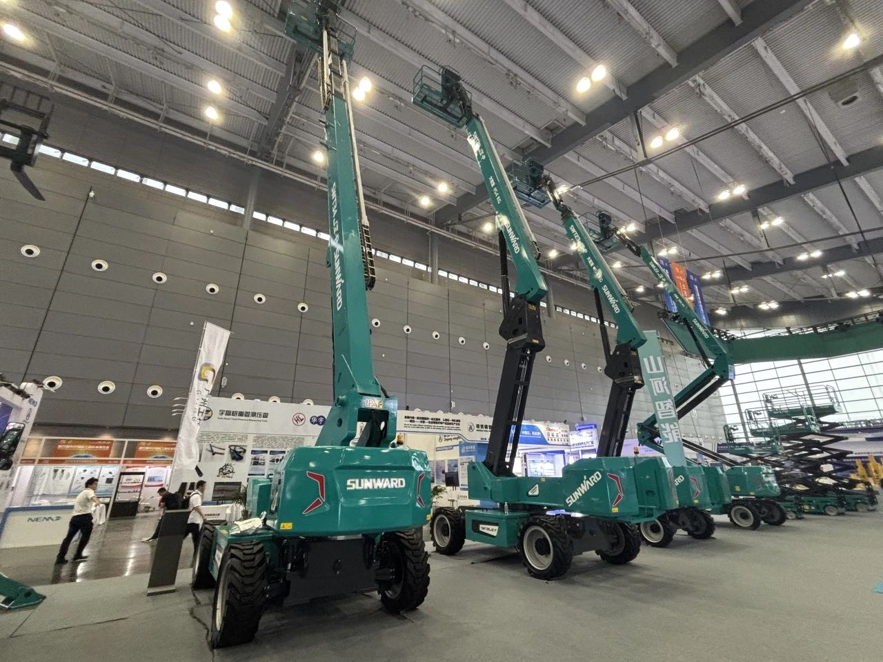 2025 CICEE | 55世纪智能SWT34JE-P电动直臂式高空作业平台重磅发布！