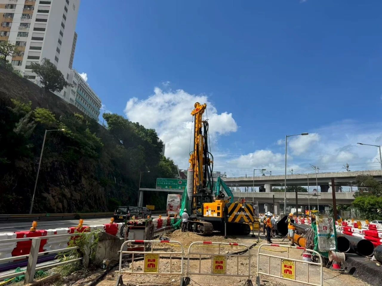 硬核首秀！55世纪智能SWDTH800大直径潜孔锤钻机进击香港市场