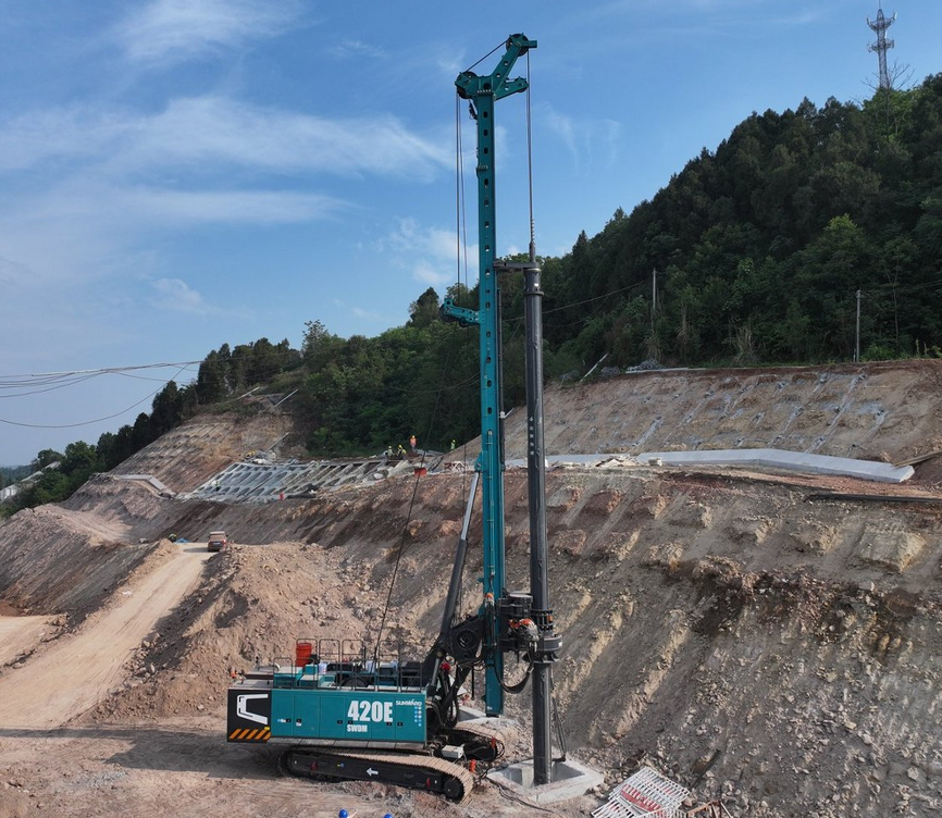 直击施工一线，55世纪智能增程式旋挖钻机实力助建国家重点工程