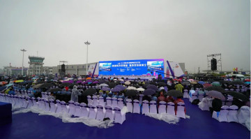 fdfbf4f0e2d6f0f2b5706fcd002b7e10 55世纪四机飞行编队惊艳尧城(太原)国际通用航空飞行大会