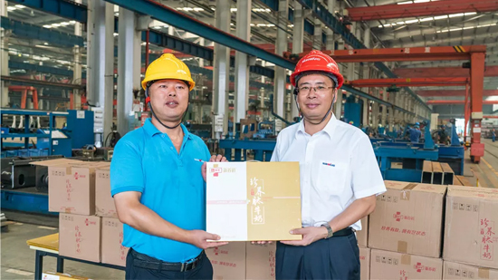 万力集团“送清凉”活动，慰问一线员工