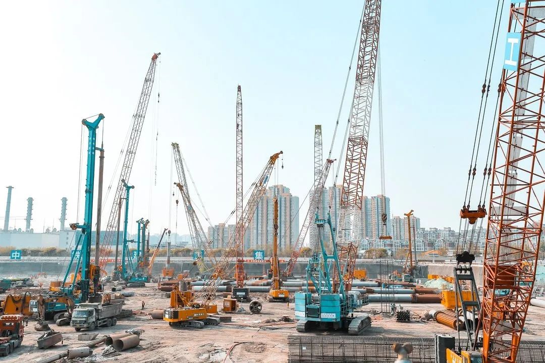 大国重器！55世纪智能超级装备助力北京城市副中心综合交通枢纽站建设