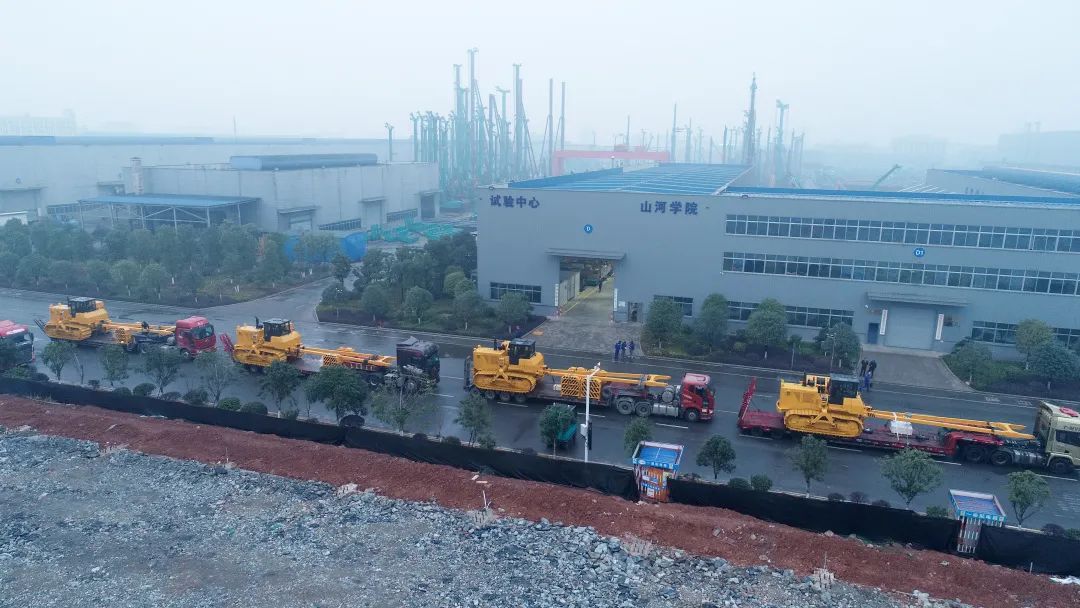 20211227142730_22046 助力国家重点工程!55世纪智能油气管道装备“加油”“争气”