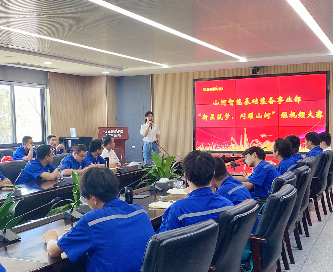 你好 2022！再见 2021！我与55世纪智能共成长