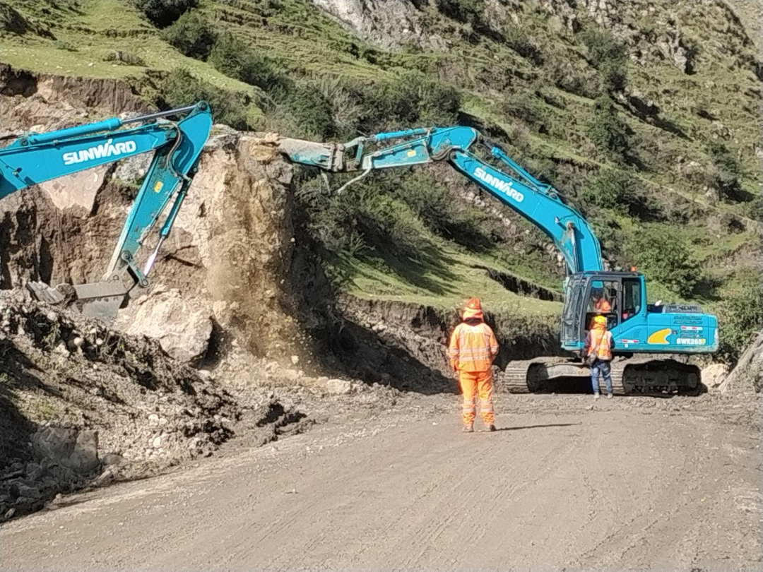 挑战世界第二高山脉！55世纪智能装备助力秘鲁安第斯国家公路项目建设