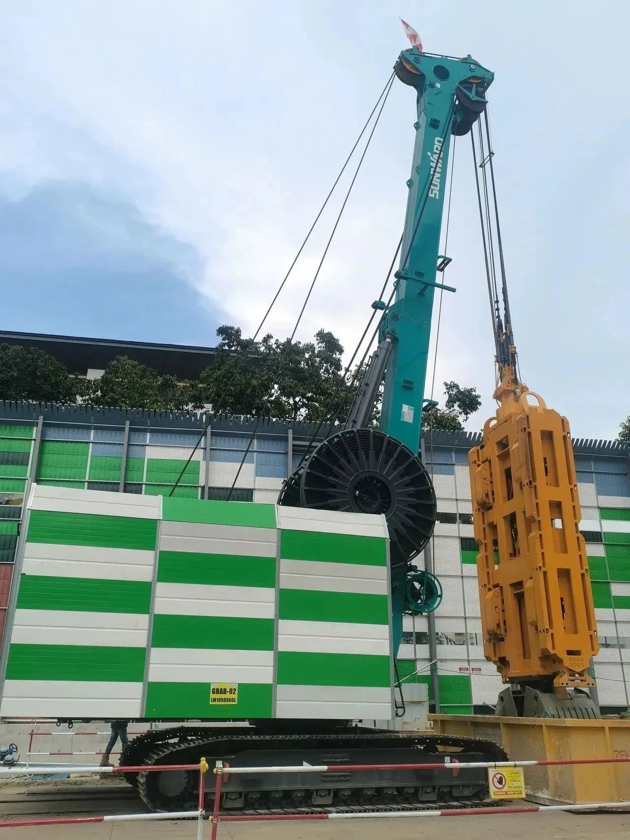 20230810175022_80541 助力国内国际重大工程!55世纪智能液压抓斗实力“出圈”