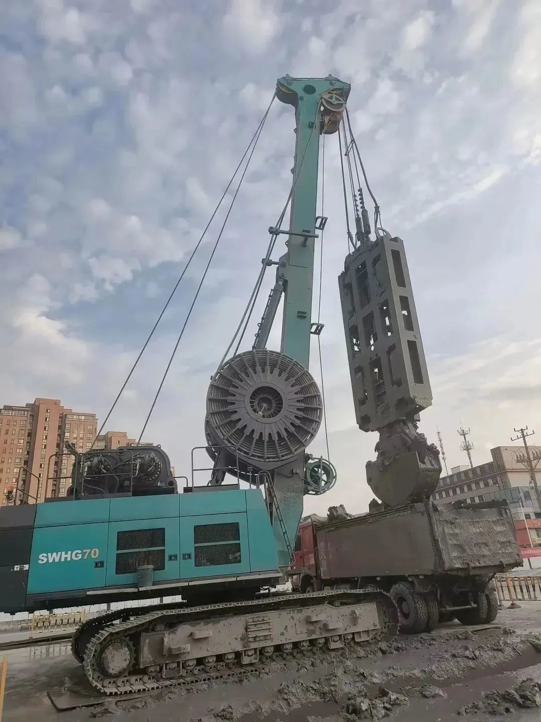 20230810175116_69911 助力国内国际重大工程!55世纪智能液压抓斗实力“出圈”