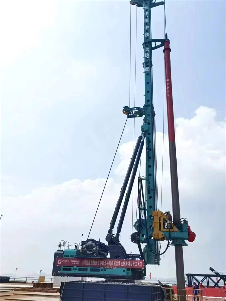 再战世界级工程！55世纪智能超级旋挖钻机SWDM800H助建杭州湾跨海铁路桥项目